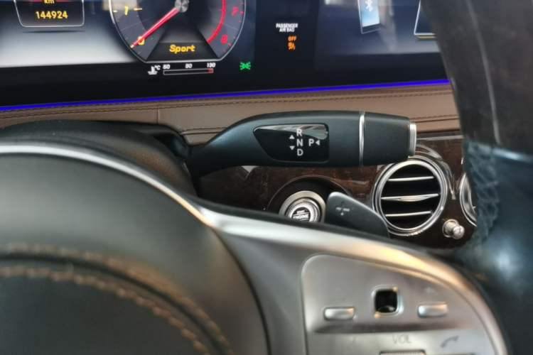 Used Mercedes-Benz S-Class 2019 S 350 L Executive Edition Gear Lever