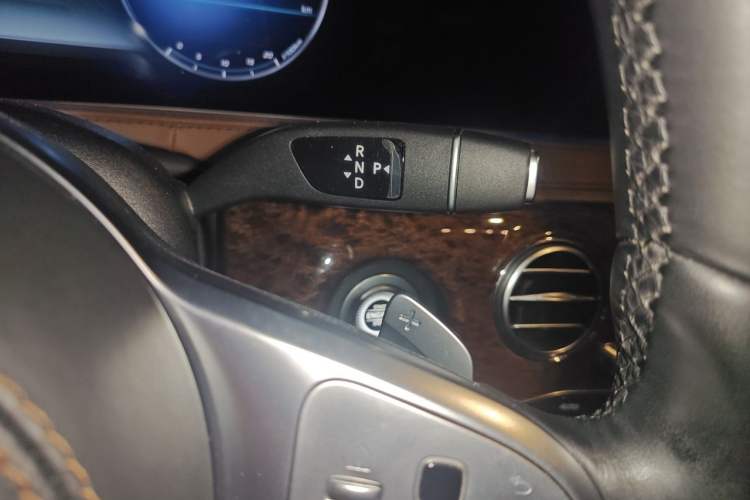 Used Mercedes-Benz S-Class 2019 S 320 L Gear Lever