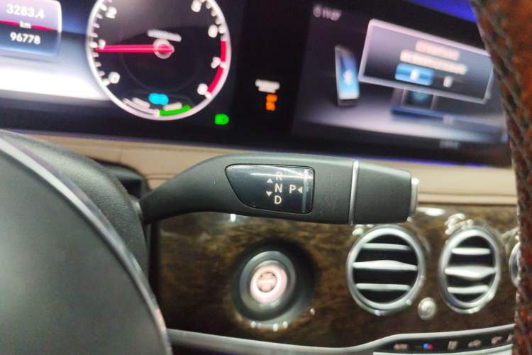 Used Mercedes-Benz S-Class 2019 S 320 L Gear Lever