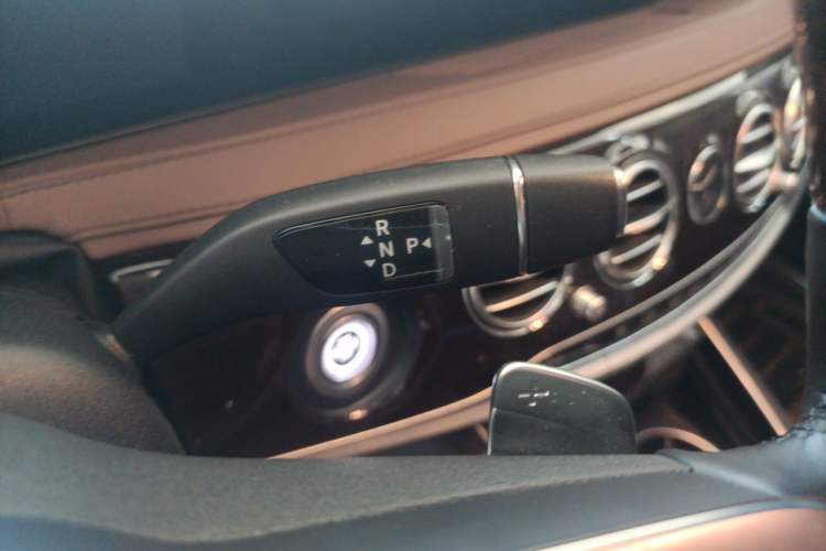 Used Mercedes-Benz S-Class 2019 S 350 L Prestige Model Ultimate Collection Gear Lever