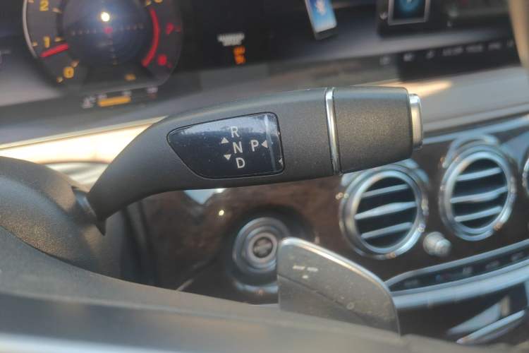 Used Mercedes-Benz S-Class 2019 S 320 L Gear Lever