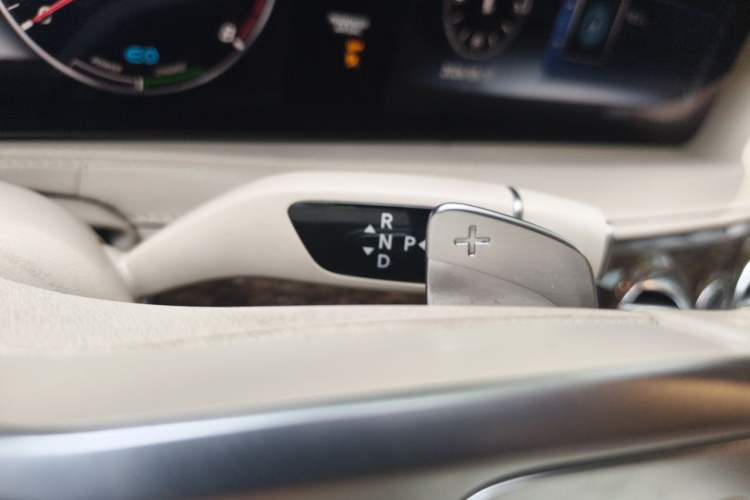 Used Mercedes-Benz S-Class 2019 S 320 L Gear Lever