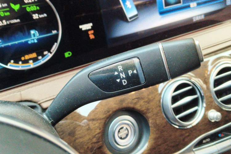 Used Mercedes-Benz S-Class 2019 S 320 L Gear Lever