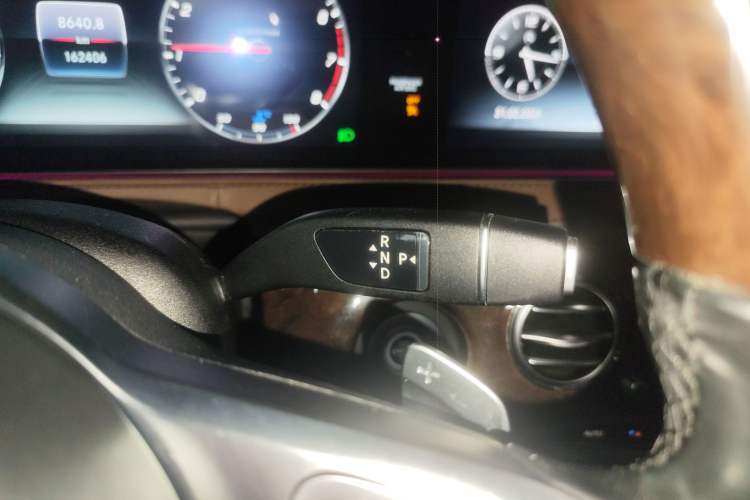 Used Mercedes-Benz S-Class 2019 S 350 L Executive Edition Gear Lever