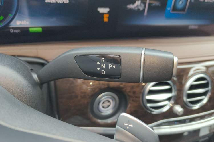 Used Mercedes-Benz S-Class 2019 S 320 L Gear Lever