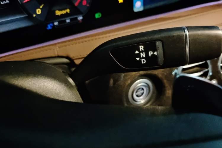 Used Mercedes-Benz S-Class  Gear Lever