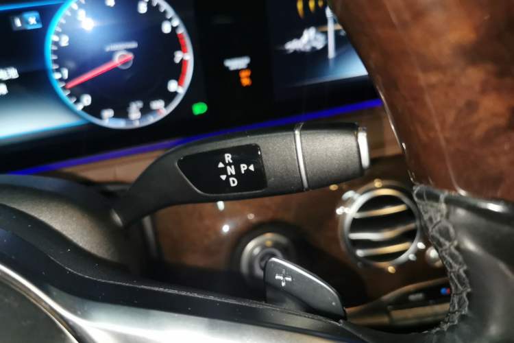Used Mercedes-Benz S-Class 2019 S 350 L Luxury Edition Prestige Edition Gear Lever
