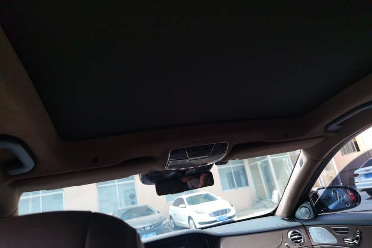 Used Mercedes-Benz S-Class 2019 S 320 L Headliner