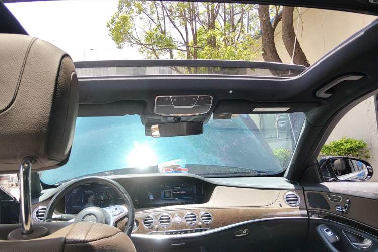 Used Mercedes-Benz S-Class 2019 S 320 L Headliner