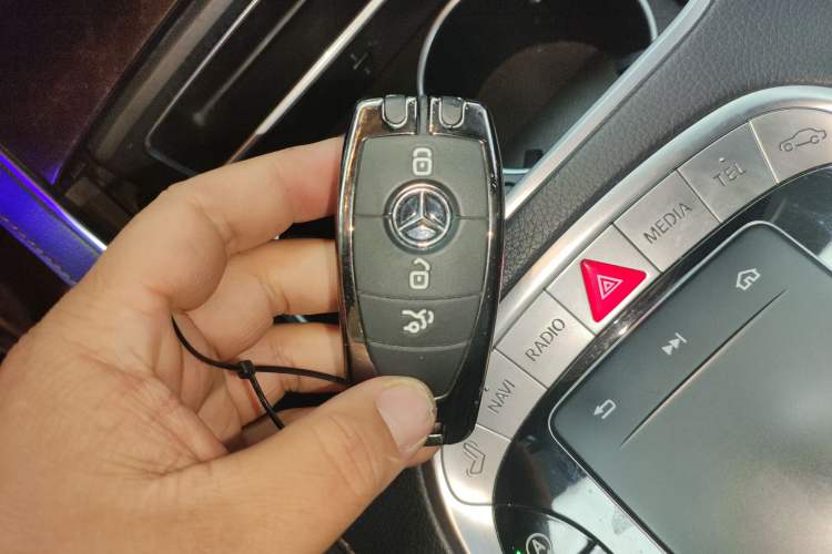 Used Mercedes-Benz S-Class 2019 S 350 L Executive Edition Interior 1