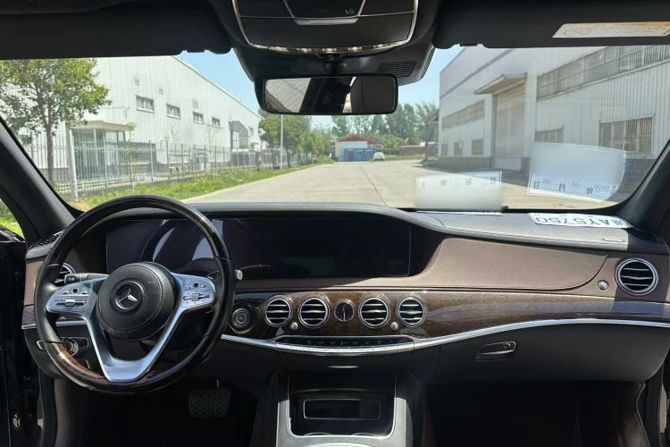 Used Mercedes-Benz S-Class 2019 S 320 L Interior 1