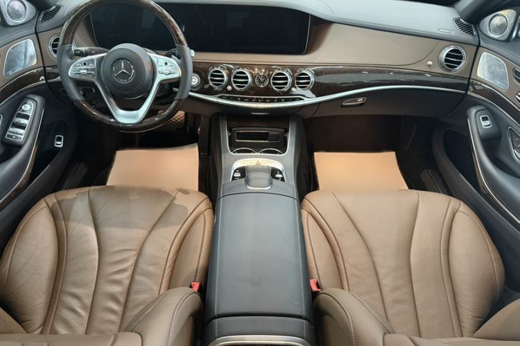 Used Mercedes-Benz S-Class 2019 S 350 L Luxury Model Interior 1