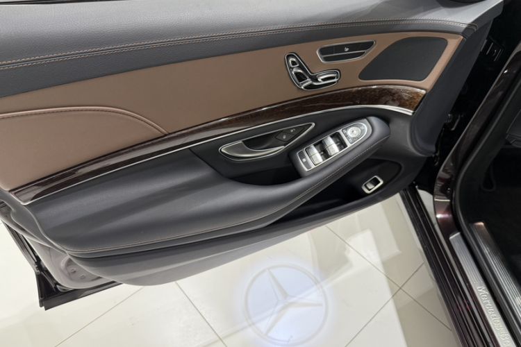 Used Mercedes-Benz S-Class 2019 S 320 L Prestige Edition Interior 10