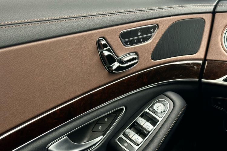 Used Mercedes-Benz S-Class 2019 S 350 L Prestige Model Ultimate Collection Interior 12