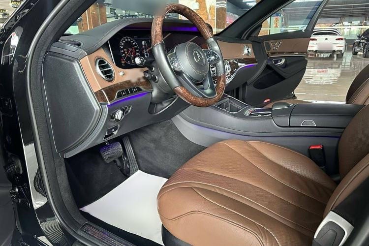 Used Mercedes-Benz S-Class 2019 S 350 L Prestige Model Ultimate Collection Interior 2