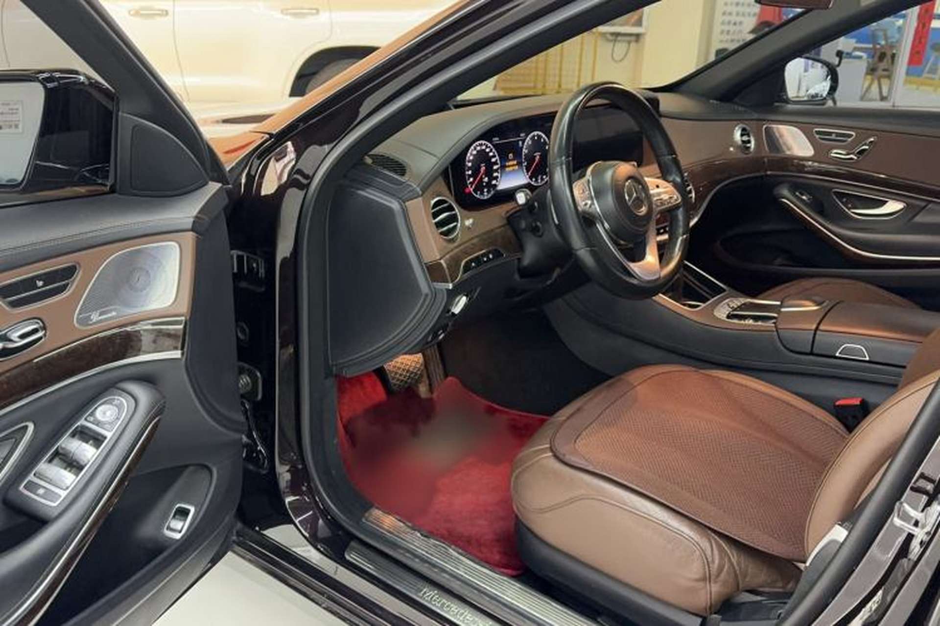 Used Mercedes-Benz S-Class 2019 S 450 L Interior 2