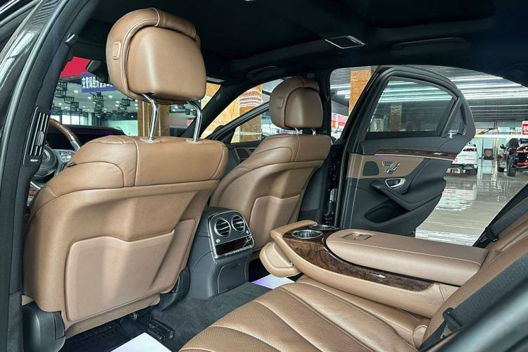Used Mercedes-Benz S-Class 2019 S 350 L Prestige Model Ultimate Collection Interior 3