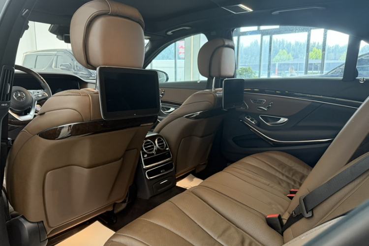 Used Mercedes-Benz S-Class 2019 S 350 L Luxury Model Interior 3