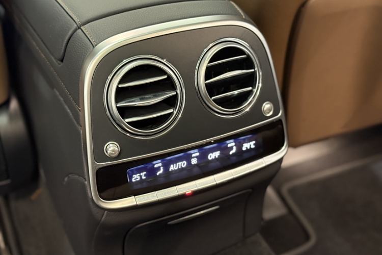 Used Mercedes-Benz S-Class 2019 S 320 L Prestige Edition Interior 3