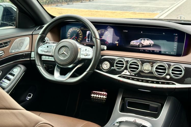 Used Mercedes-Benz S-Class 2019 S 450 L 4MATIC Interior 4