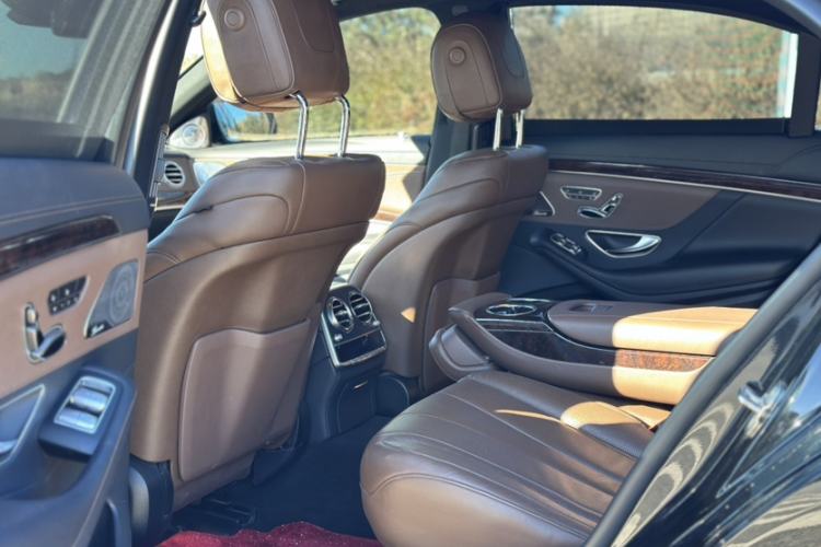 Used Mercedes-Benz S-Class 2019 S 350 L Executive Edition Interior 4