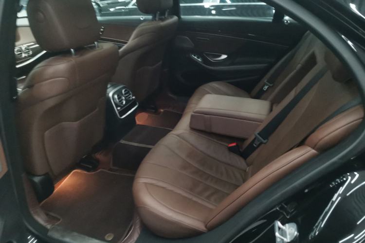 Used Mercedes-Benz S-Class 2019 S 320 L Interior 4