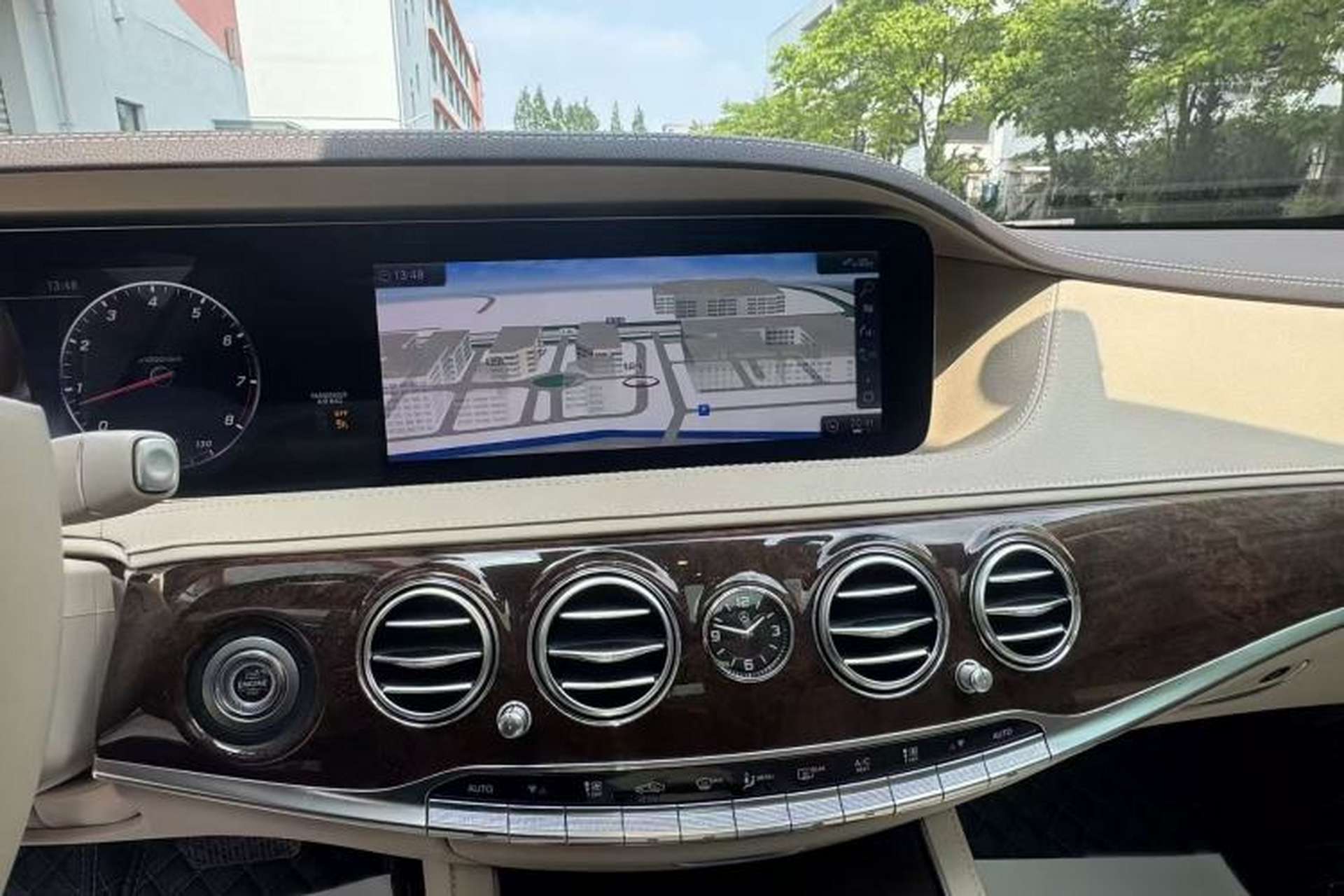 Used Mercedes-Benz S-Class 2019 S 350 L Executive Edition Interior 4