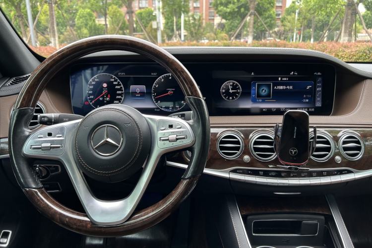 Used Mercedes-Benz S-Class 2019 S 350 L Luxury Edition Prestige Edition Interior 4