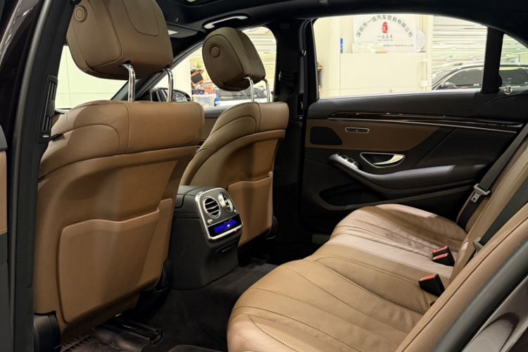 Used Mercedes-Benz S-Class 2019 S 320 L Prestige Edition Interior 8