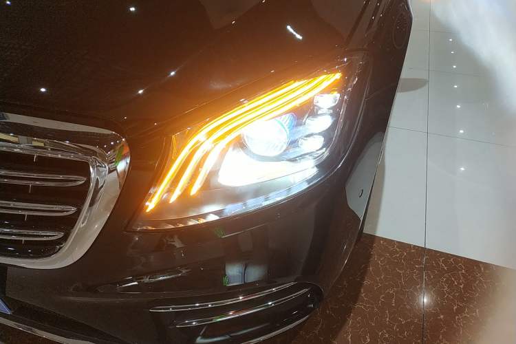 Used Mercedes-Benz S-Class 2019 S 320 L Prestige Edition Left Front Headlight