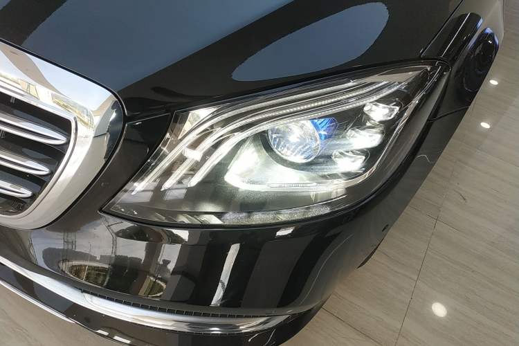 Used Mercedes-Benz S-Class 2019 S 320 L Left Front Headlight