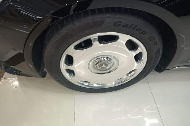 Used Mercedes-Benz S-Class 2019 S 350 L Executive Edition Left Front Wheel Hub