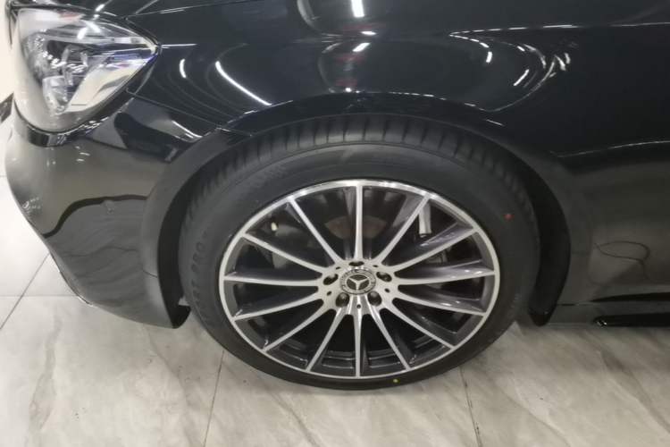 Used Mercedes-Benz S-Class 2019 S 450 L 4MATIC Left Front Wheel Hub
