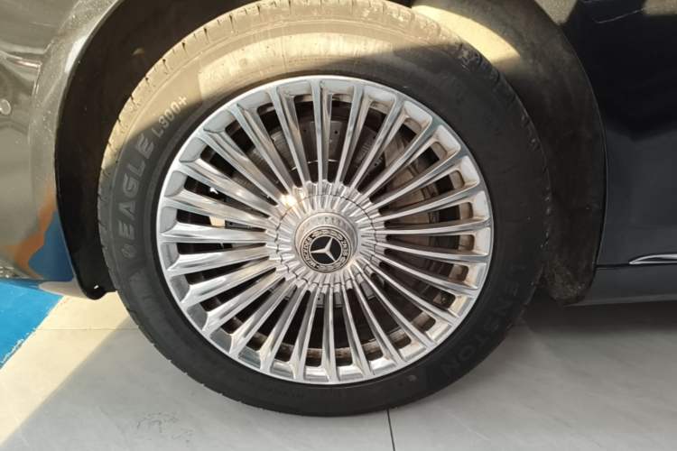 Used Mercedes-Benz S-Class 2019 S 350 L Executive Edition Left Front Wheel Hub