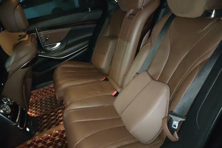 Used Mercedes-Benz S-Class 2019 S 350 L Luxury Model Left Rear Seat