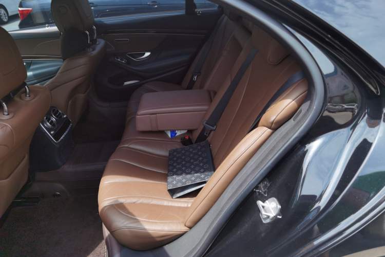Used Mercedes-Benz S-Class 2019 S 320 L Left Rear Seat