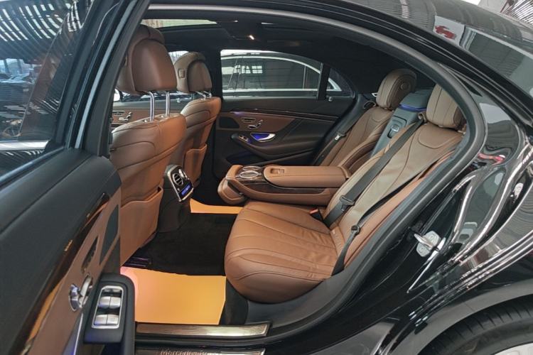 Used Mercedes-Benz S-Class 2019 S 350 L Prestige Model Ultimate Collection Left Rear Seat