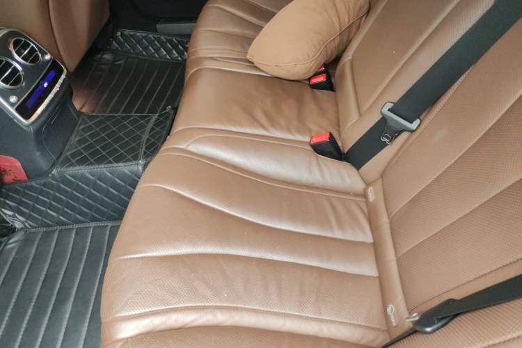 Used Mercedes-Benz S-Class 2019 S 320 L Prestige Edition Left Rear Seat