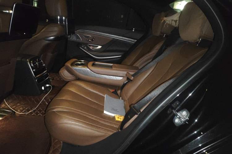 Used Mercedes-Benz S-Class 2019 S 450 L 4MATIC Left Rear Seat