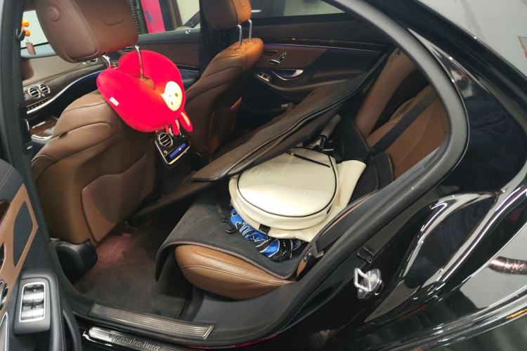 Used Mercedes-Benz S-Class 2019 S 350 L Executive Edition Left Rear Seat