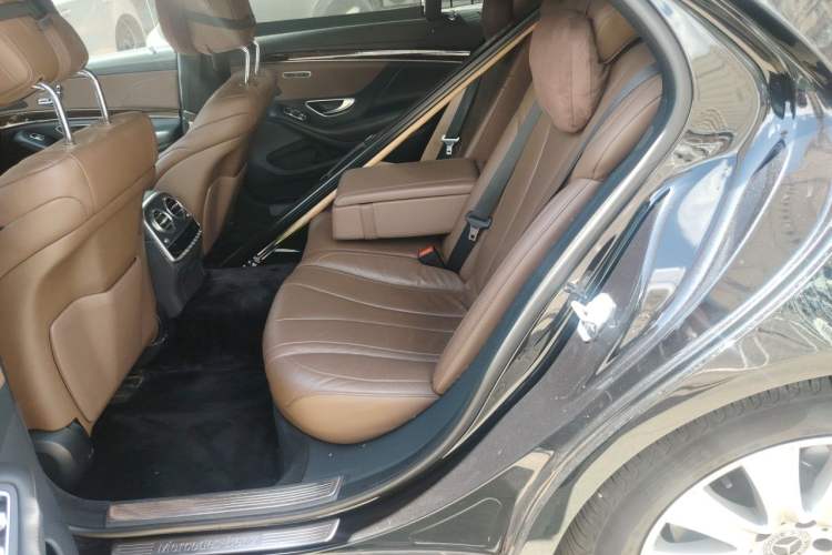 Used Mercedes-Benz S-Class 2019 S 320 L Left Rear Seat