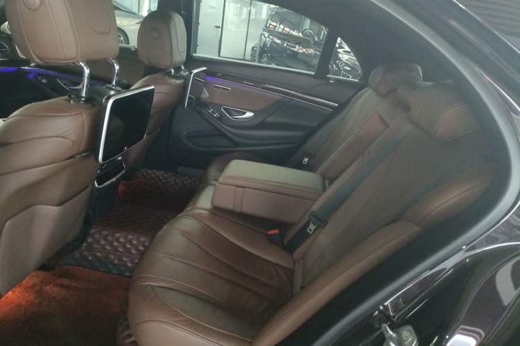 Used Mercedes-Benz S-Class 2019 S 320 L Left Rear Seat