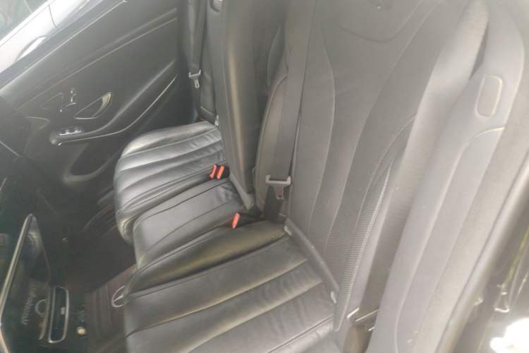Used Mercedes-Benz S-Class 2019 S 450 L 4MATIC Left Rear Seat