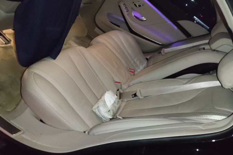 Used Mercedes-Benz S-Class 2019 S 450 L 4MATIC Left Rear Seat