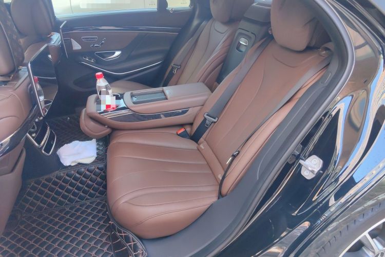 Used Mercedes-Benz S-Class 2019 S 450 L 4MATIC Exclusive Edition Left Rear Seat