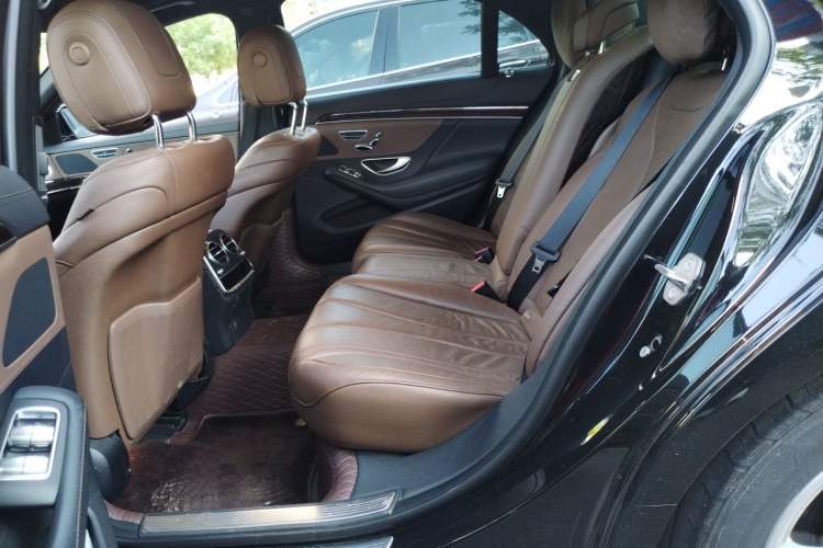 Used Mercedes-Benz S-Class 2019 S 350 L Executive Edition Left Rear Seat