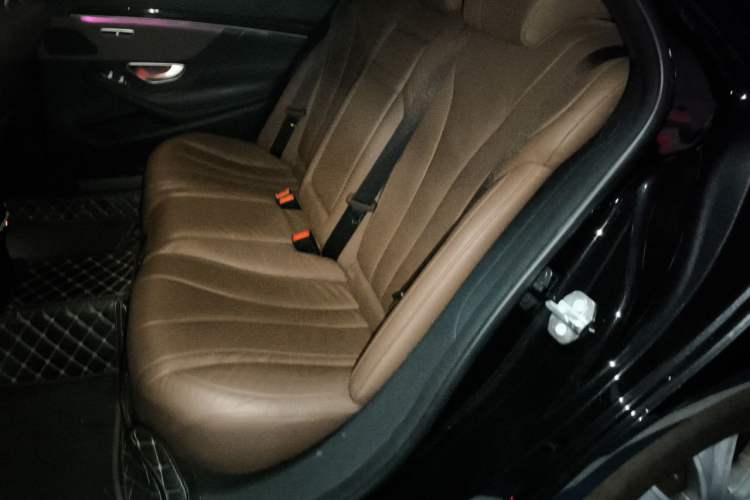 Used Mercedes-Benz S-Class 2019 S 320 L Left Rear Seat
