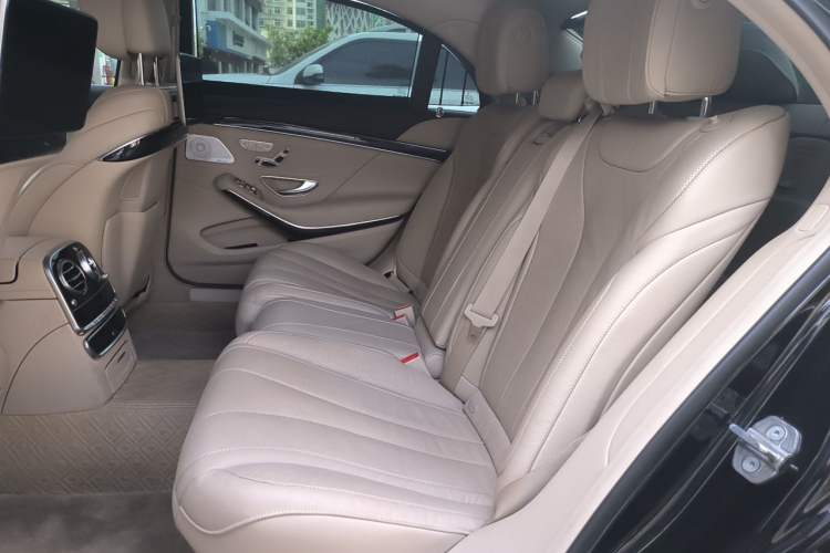 Used Mercedes-Benz S-Class 2019 S 450 L 4MATIC Exclusive Edition Left Rear Seat