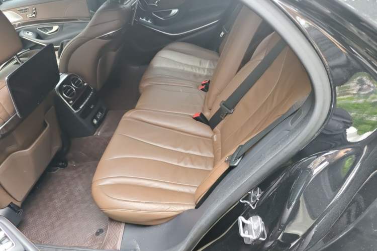 Used Mercedes-Benz S-Class 2019 S 350 L Luxury Edition Prestige Edition Left Rear Seat
