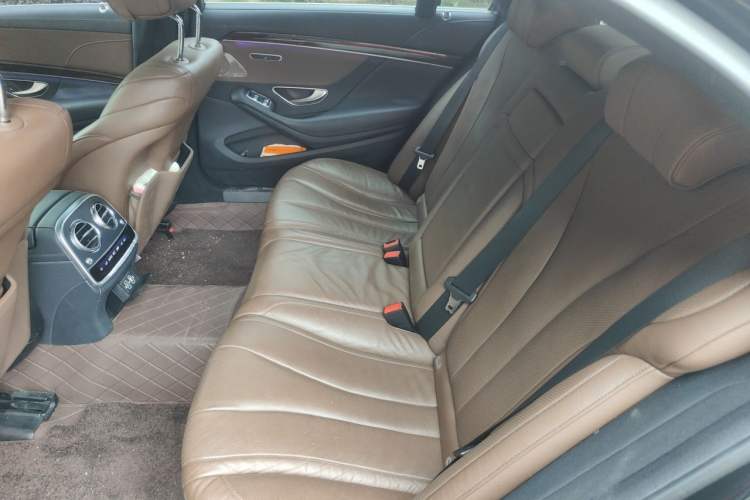 Used Mercedes-Benz S-Class 2019 S 320 L Left Rear Seat